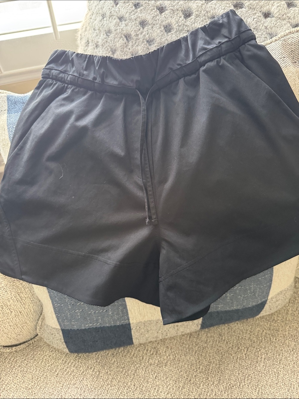 lululemon athletica Black Elastic-Waist Athletic Shorts